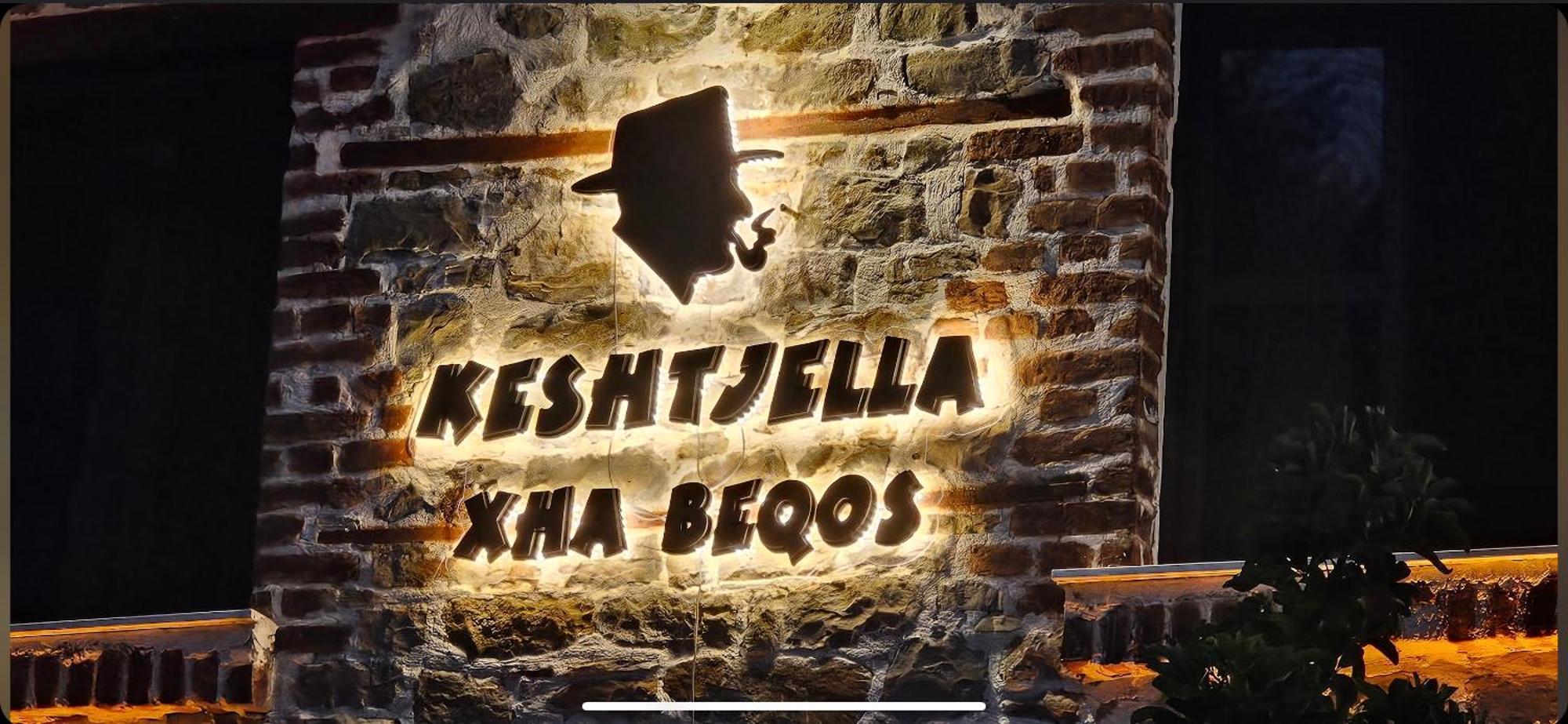 Keshtjella Xhabeqos Hotel Laknas Bagian luar foto