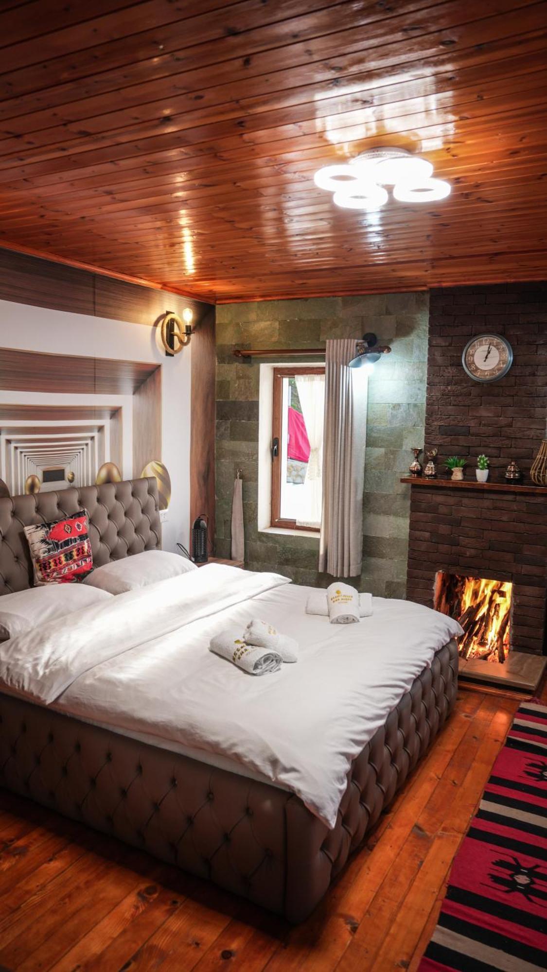 Keshtjella Xhabeqos Hotel Laknas Bagian luar foto