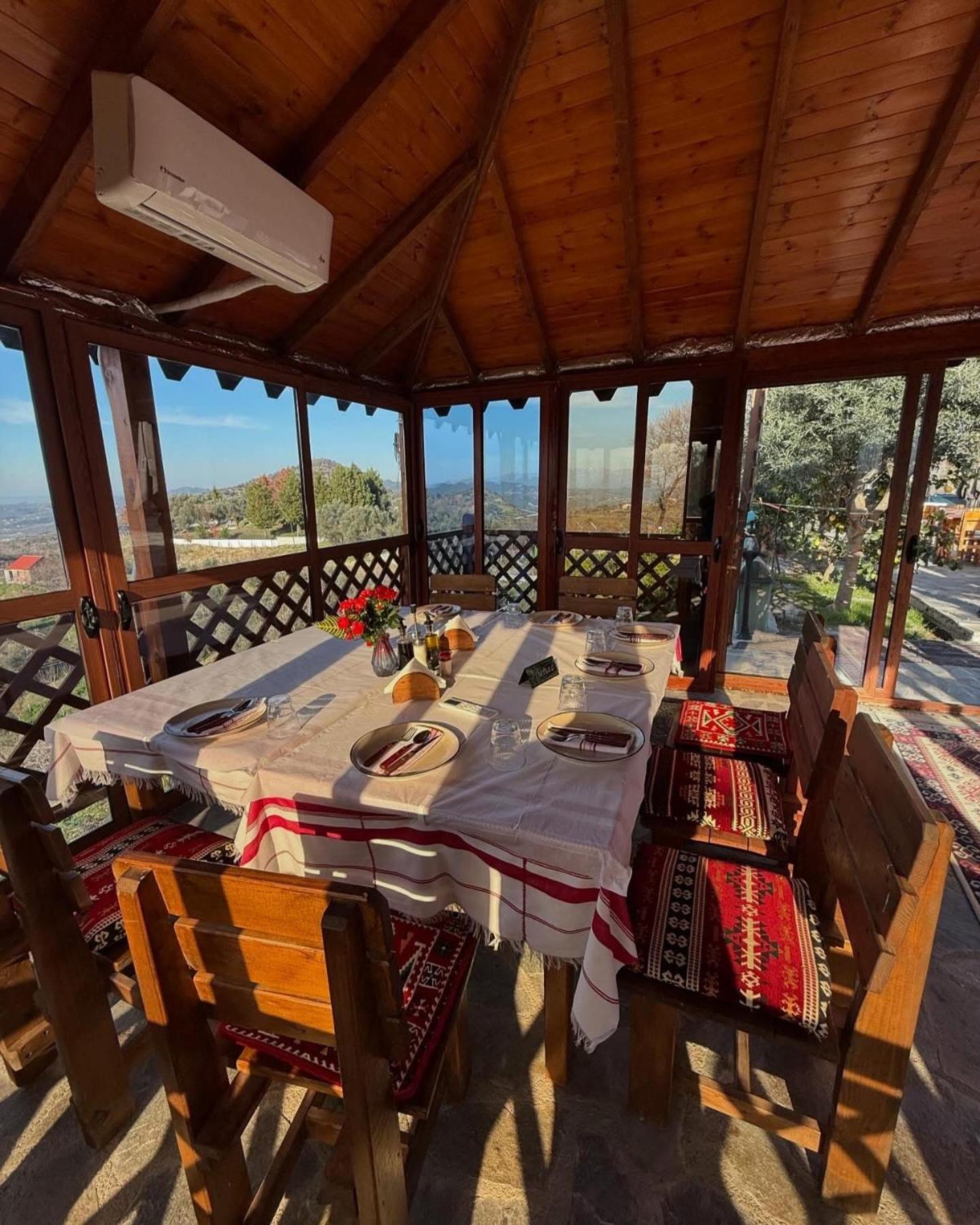 Keshtjella Xhabeqos Hotel Laknas Bagian luar foto